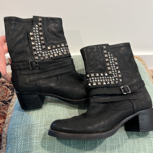 Vince Caputo studded, leather Moto boots, women's size 9 - Picture 4 of 9